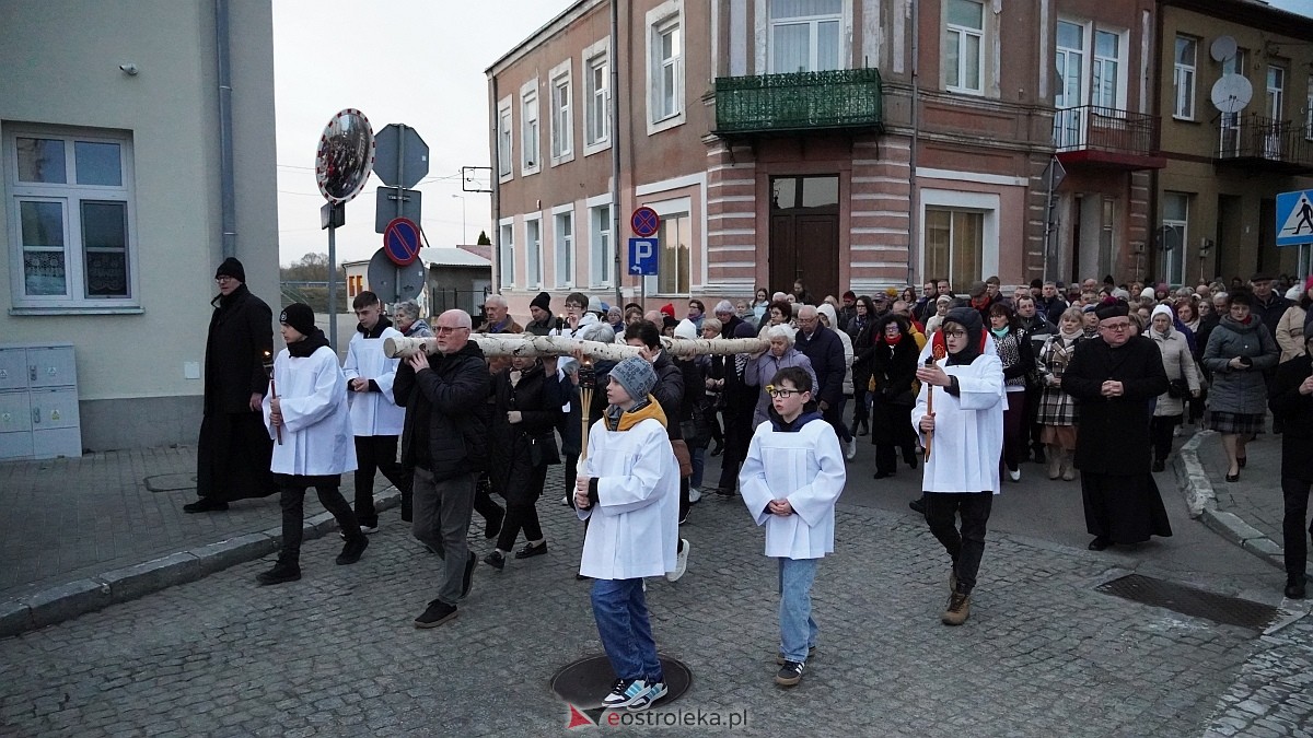 Droga Krzyżowa w kościele farnym [31.03.2026] - zdjęcie #39 - eOstroleka.pl