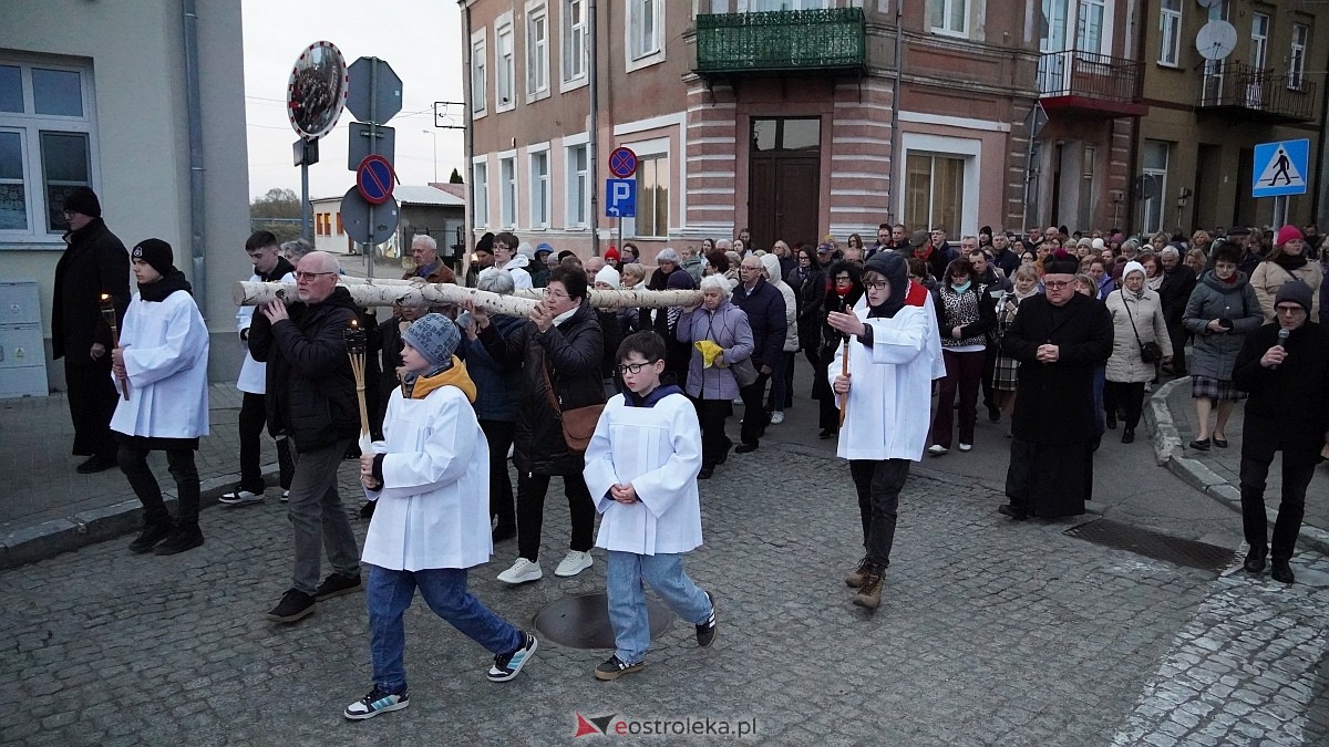 Droga Krzyżowa w kościele farnym [31.03.2026] - zdjęcie #38 - eOstroleka.pl