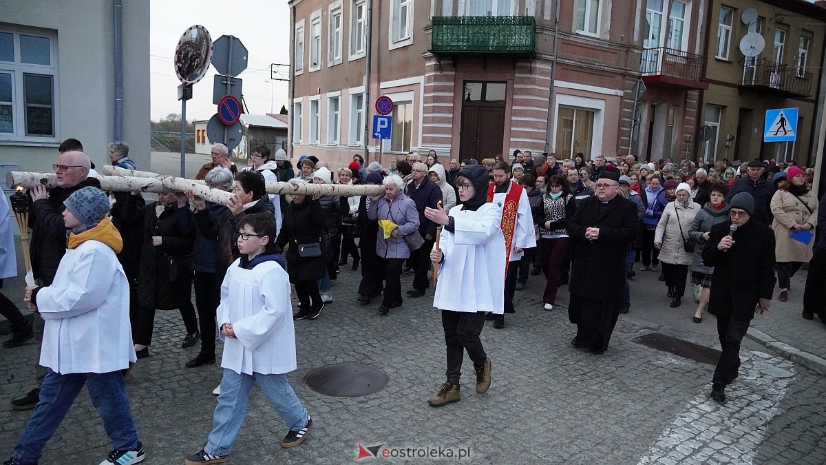 Droga Krzyżowa w kościele farnym [31.03.2026] - zdjęcie #37 - eOstroleka.pl