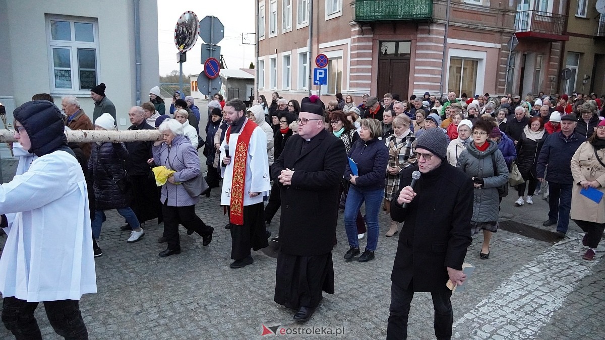 Droga Krzyżowa w kościele farnym [31.03.2026] - zdjęcie #34 - eOstroleka.pl