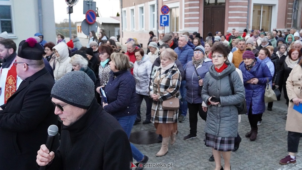 Droga Krzyżowa w kościele farnym [31.03.2026] - zdjęcie #33 - eOstroleka.pl