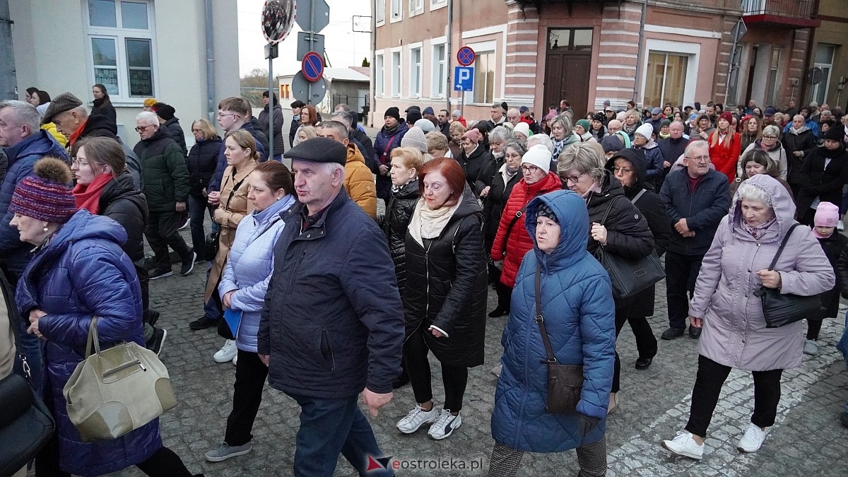 Droga Krzyżowa w kościele farnym [31.03.2026] - zdjęcie #28 - eOstroleka.pl