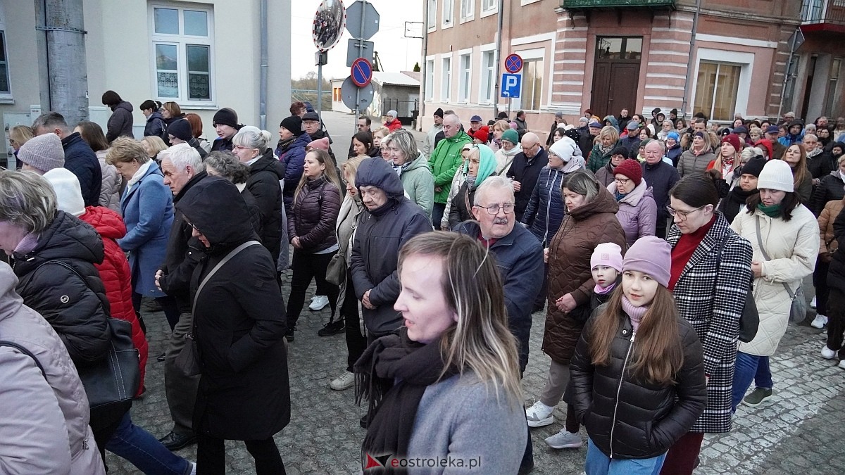 Droga Krzyżowa w kościele farnym [31.03.2026] - zdjęcie #25 - eOstroleka.pl