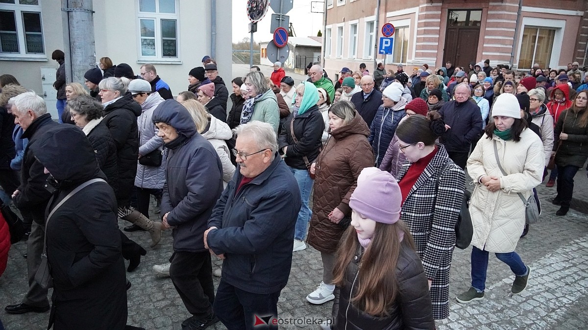 Droga Krzyżowa w kościele farnym [31.03.2026] - zdjęcie #24 - eOstroleka.pl