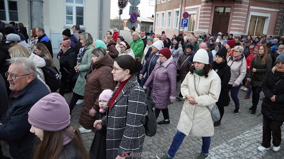 Droga Krzyżowa w kościele farnym [31.03.2026] - zdjęcie #23 - eOstroleka.pl