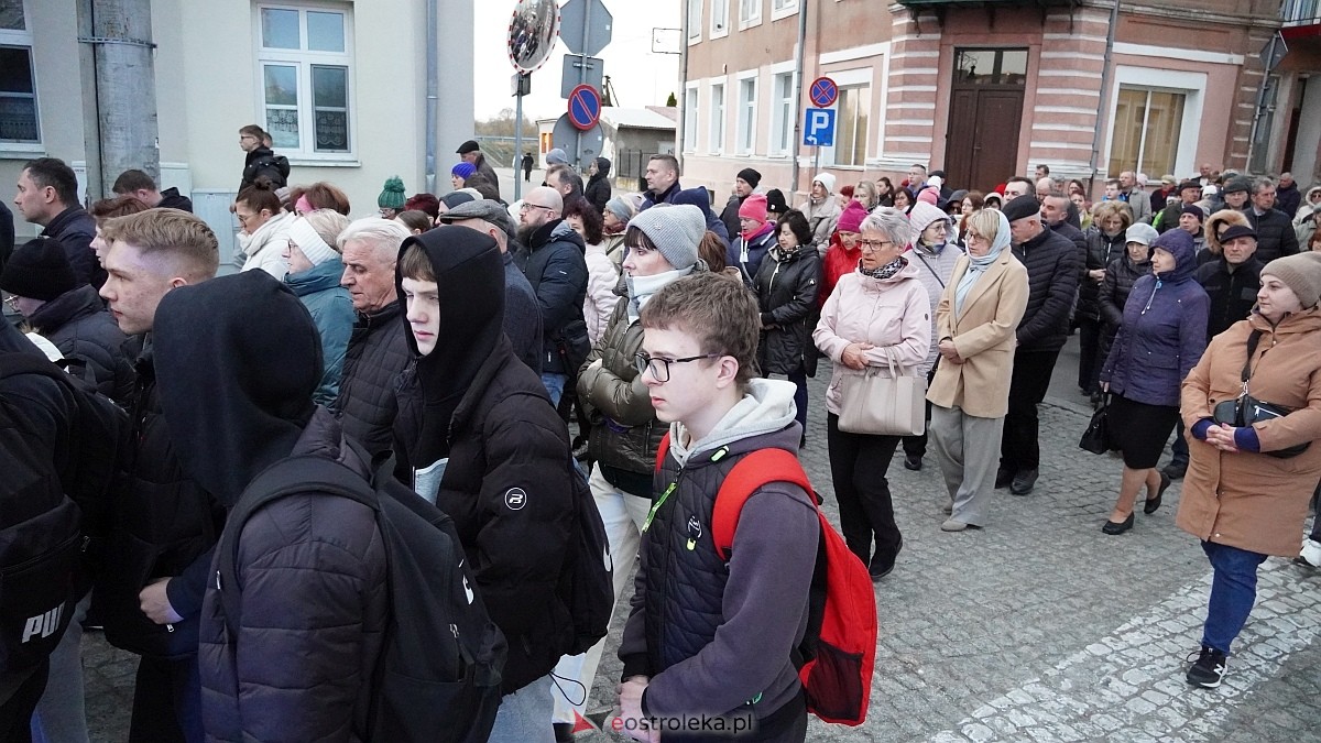 Droga Krzyżowa w kościele farnym [31.03.2026] - zdjęcie #6 - eOstroleka.pl