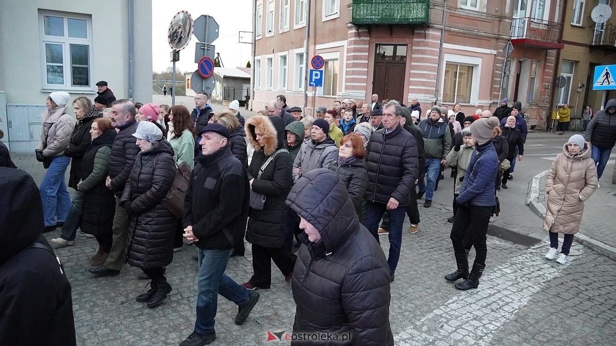 Droga Krzyżowa w kościele farnym [31.03.2026] - zdjęcie #1 - eOstroleka.pl