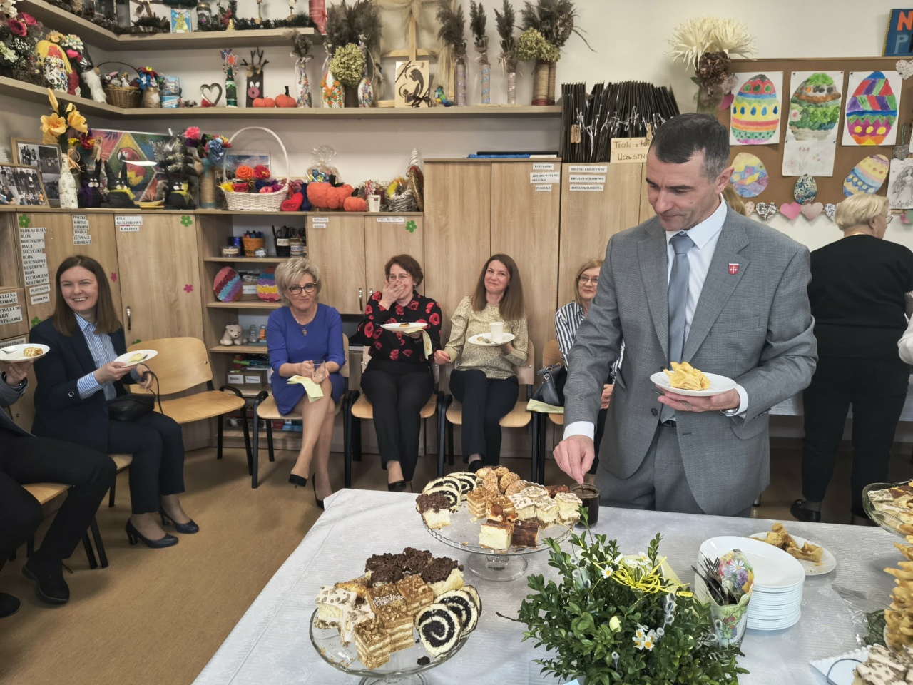 IV Spotkanie Wielkanocne w Środowiskowym Domu Samopomocy w Nowej Wsi [26.03.2026] - zdjęcie #96 - eOstroleka.pl