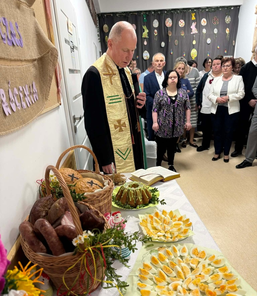 IV Spotkanie Wielkanocne w Środowiskowym Domu Samopomocy w Nowej Wsi [26.03.2026] - zdjęcie #19 - eOstroleka.pl