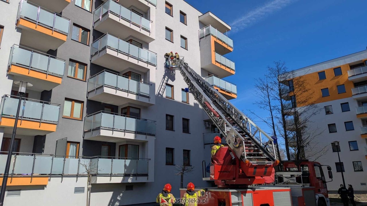 Akcja strażacka na Cieplińskiego w Ostrołęce [01.04.2026] - zdjęcie #12 - eOstroleka.pl