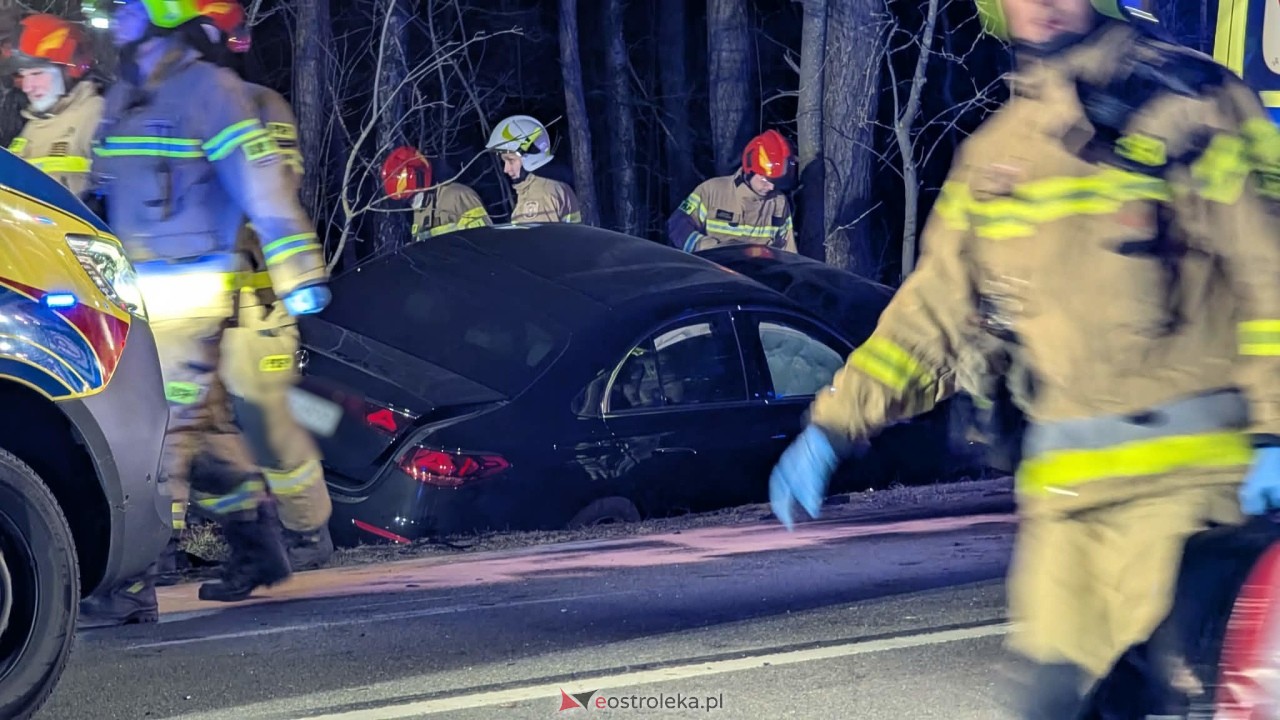 Wypadek w Zamościu pod Ostrołęką [01.04.2026] - zdjęcie #17 - eOstroleka.pl