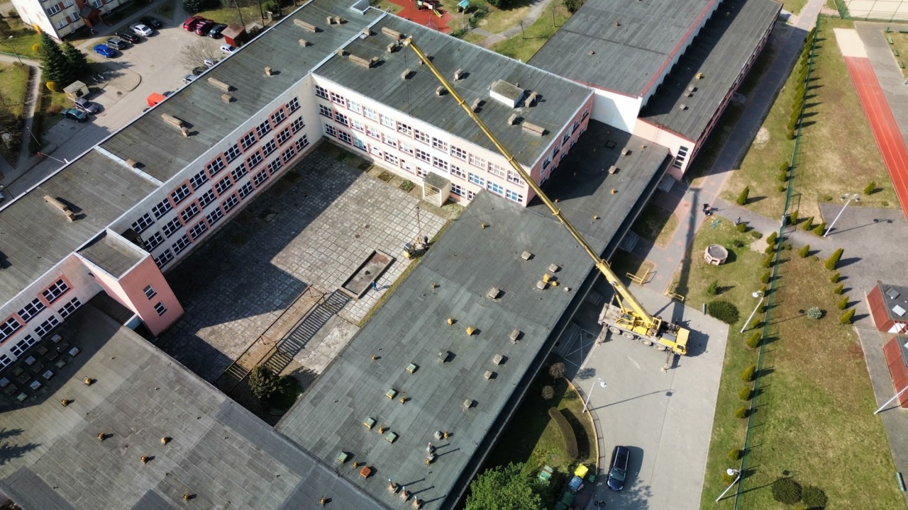 Szkolne atrium SP 5w Ostrołęce przechodzi metamorfozę! Ruszyły prace - zdjęcie #1 - eOstroleka.pl