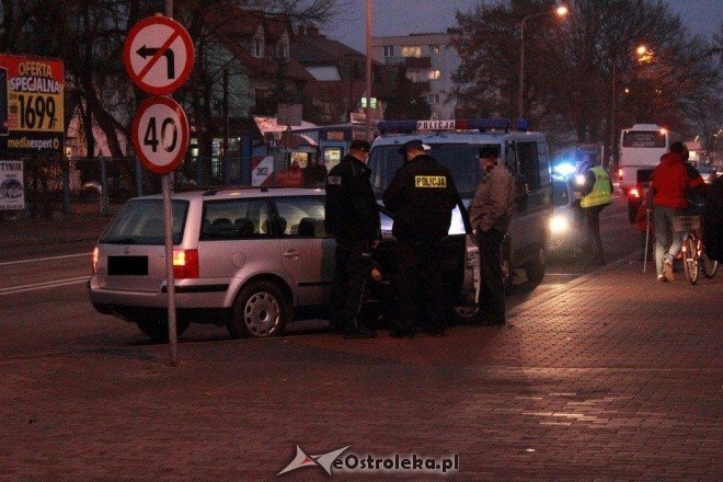15-latek potrącony na przejściu dla pieszych [25.11.2011] - zdjęcie #4 - eOstroleka.pl