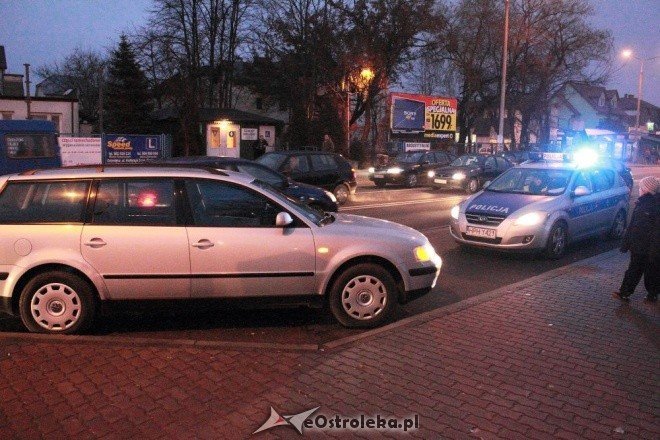 15-latek potrącony na przejściu dla pieszych [25.11.2011] - zdjęcie #11 - eOstroleka.pl