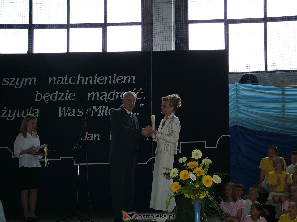 Odsłonięcie popiersia papieża Jana Pawła II w Ostrołęce - 2004 r. - zdjęcie #10 - eOstroleka.pl