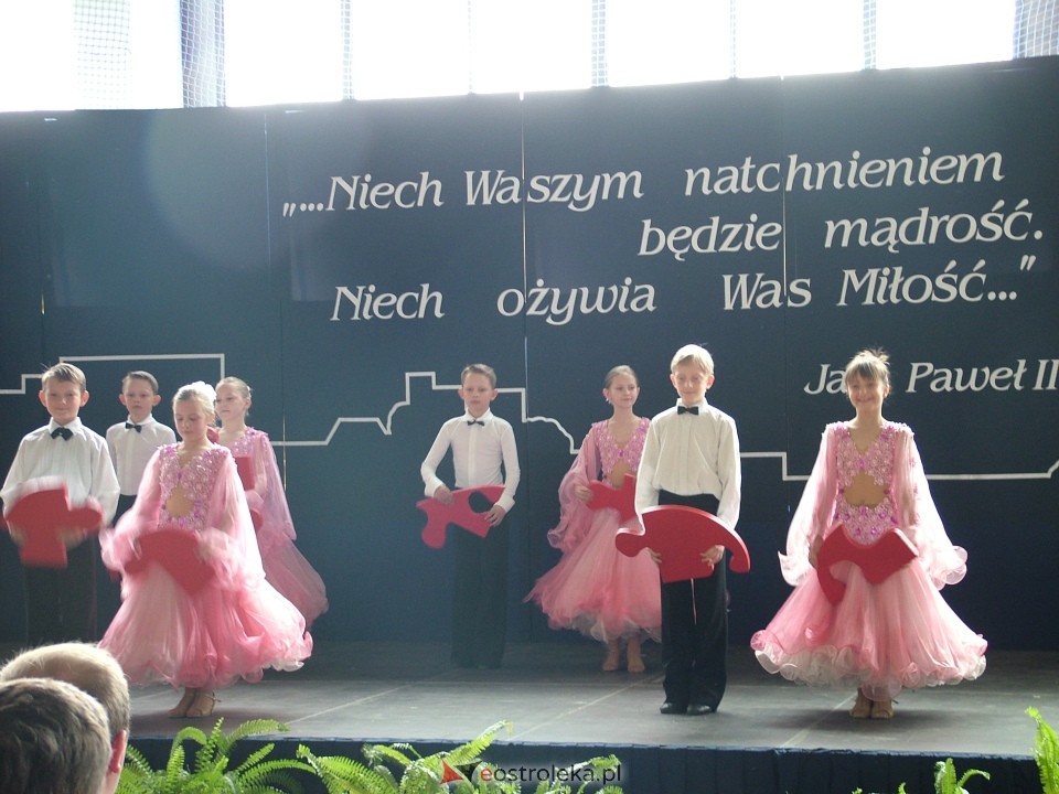 Odsłonięcie popiersia papieża Jana Pawła II w Ostrołęce - 2004 r. - zdjęcie #9 - eOstroleka.pl