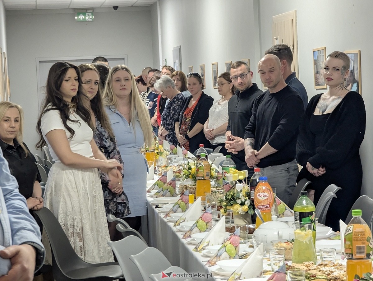 Wielkanocne spotkanie w Centrum Integracji Społecznej [02.04.2026] - zdjęcie #14 - eOstroleka.pl