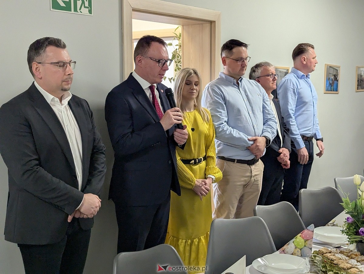 Wielkanocne spotkanie w Centrum Integracji Społecznej [02.04.2026] - zdjęcie #7 - eOstroleka.pl