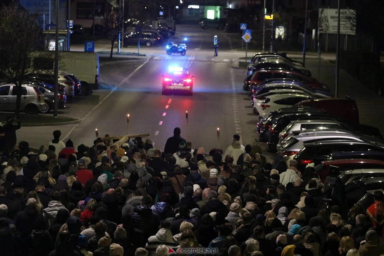 Droga krzyżowa parafii św. Franciszka w Ostrołęce [3.04.2026] - zdjęcie #48 - eOstroleka.pl