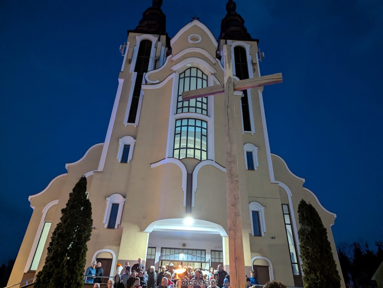 Droga krzyżowa parafii św. Franciszka w Ostrołęce [3.04.2026] - zdjęcie #25 - eOstroleka.pl