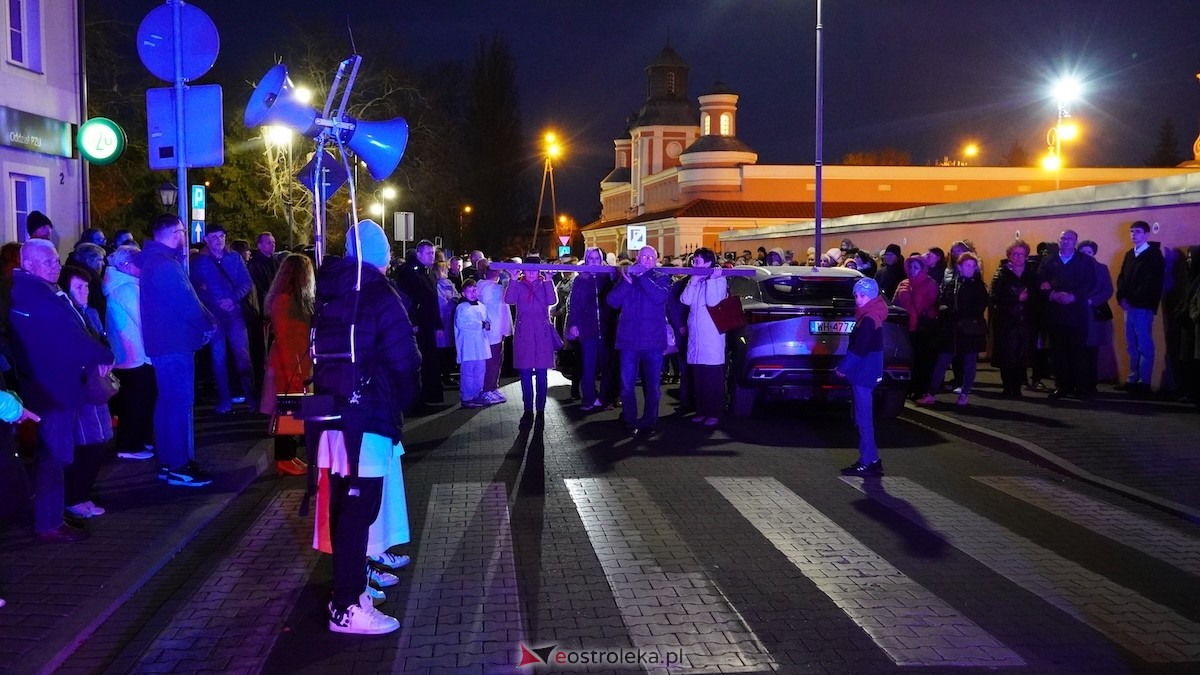 Droga Krzyżowa w Klasztorze [03.04.2026] - zdjęcie #13 - eOstroleka.pl