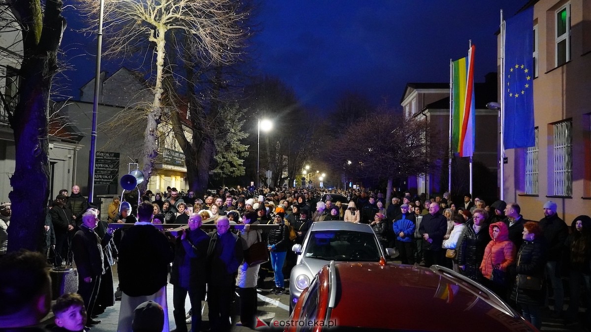 Droga Krzyżowa w Klasztorze [03.04.2026] - zdjęcie #4 - eOstroleka.pl