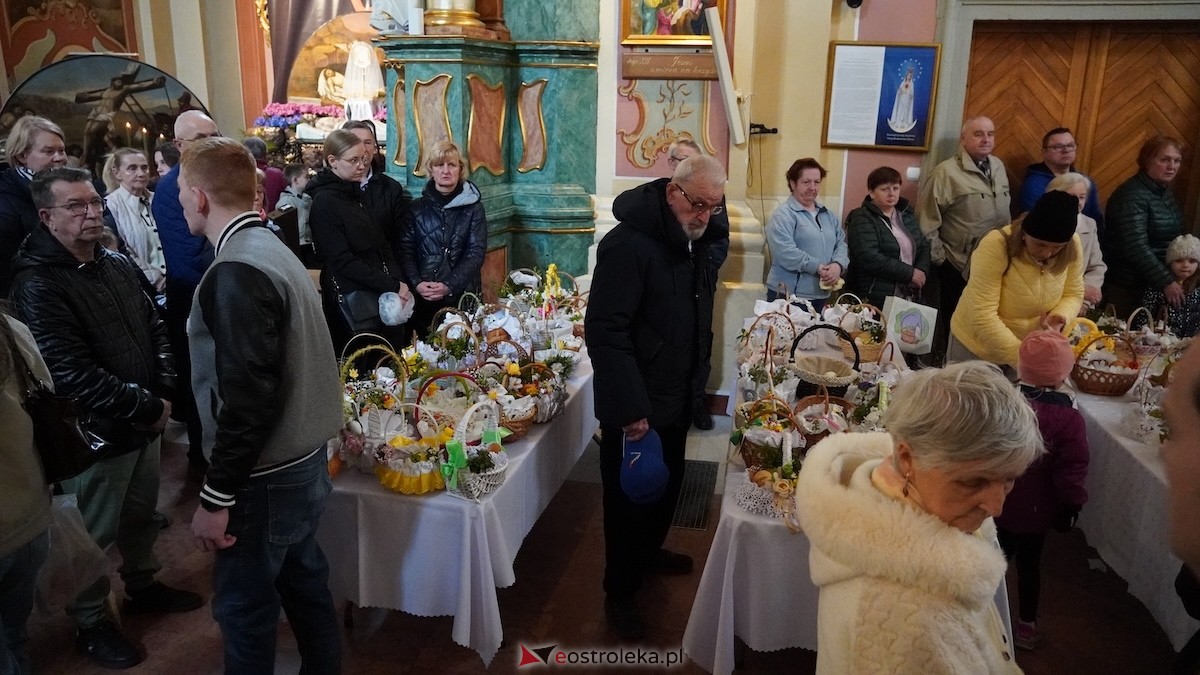 Święcenie pokarmów w ostrołęckich parafiach [04.04.2026] - zdjęcie #58 - eOstroleka.pl