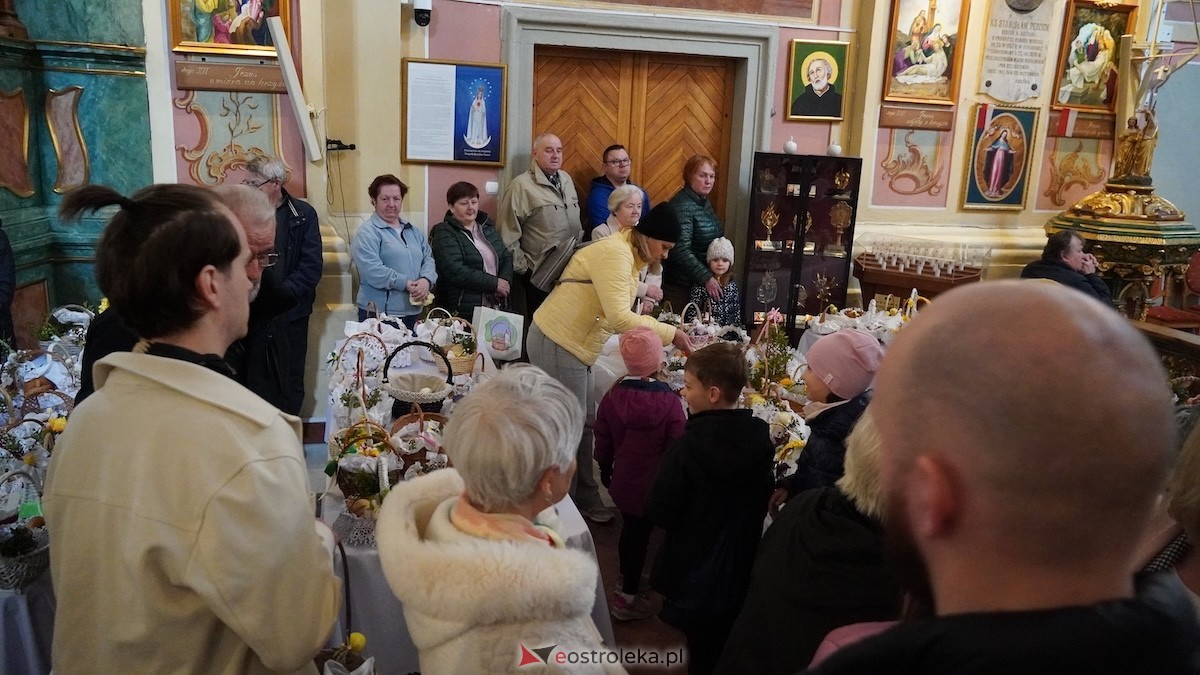 Święcenie pokarmów w ostrołęckich parafiach [04.04.2026] - zdjęcie #57 - eOstroleka.pl