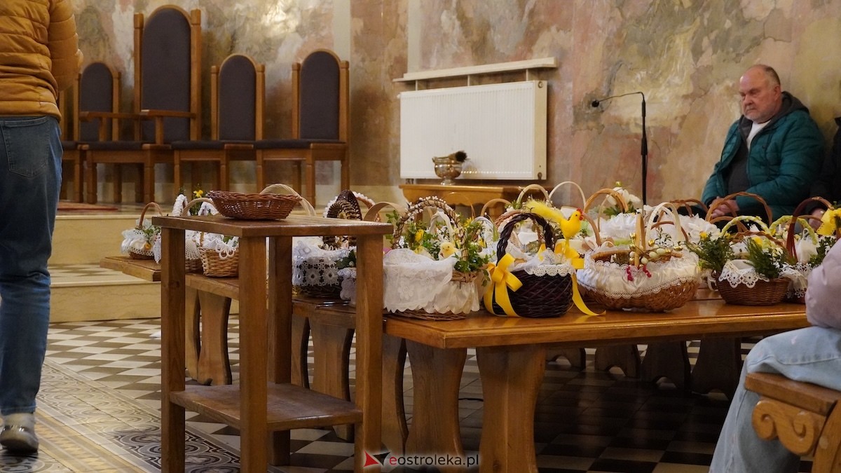 Święcenie pokarmów w ostrołęckich parafiach [04.04.2026] - zdjęcie #40 - eOstroleka.pl