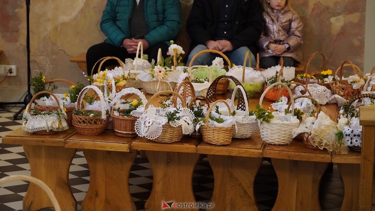Święcenie pokarmów w ostrołęckich parafiach [04.04.2026] - zdjęcie #33 - eOstroleka.pl