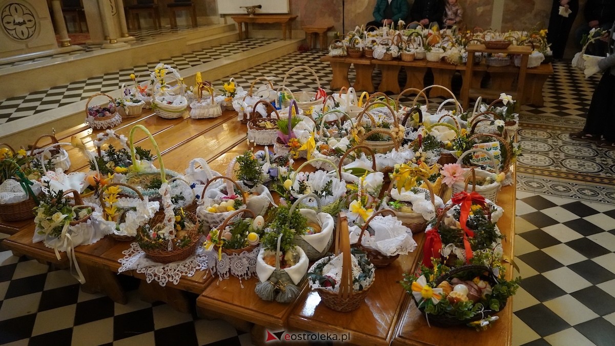 Święcenie pokarmów w ostrołęckich parafiach [04.04.2026] - zdjęcie #31 - eOstroleka.pl