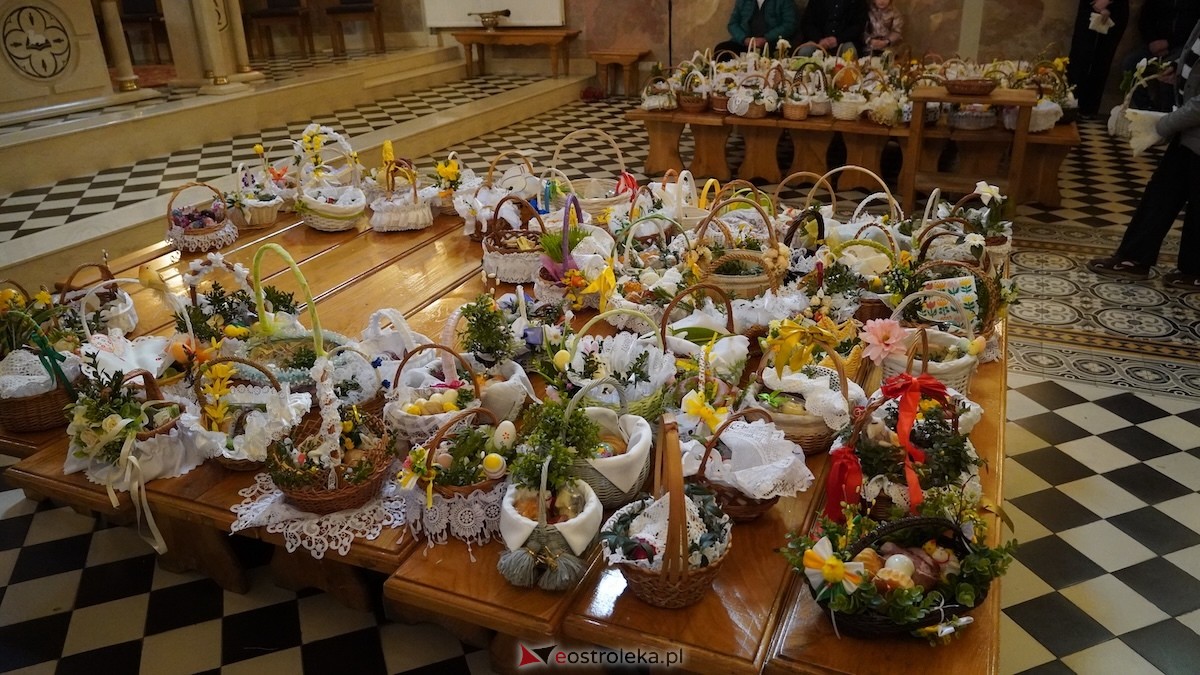 Święcenie pokarmów w ostrołęckich parafiach [04.04.2026] - zdjęcie #30 - eOstroleka.pl