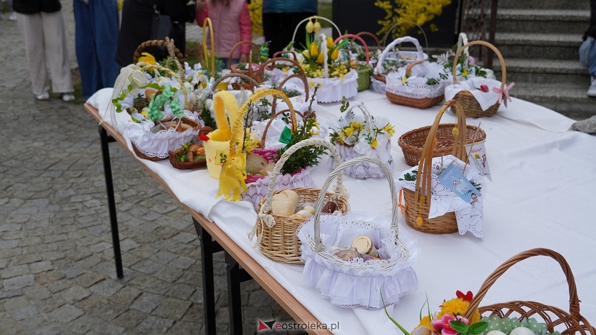Święcenie pokarmów w ostrołęckich parafiach [04.04.2026] - zdjęcie #87 - eOstroleka.pl