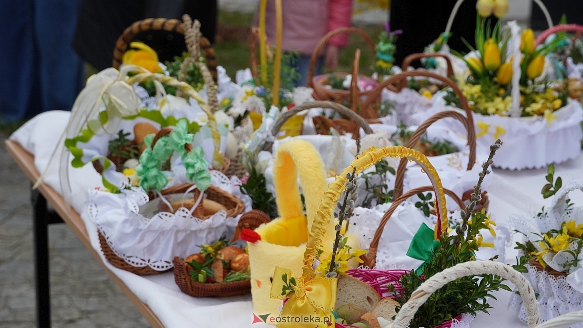 Święcenie pokarmów w ostrołęckich parafiach [04.04.2026] - zdjęcie #86 - eOstroleka.pl