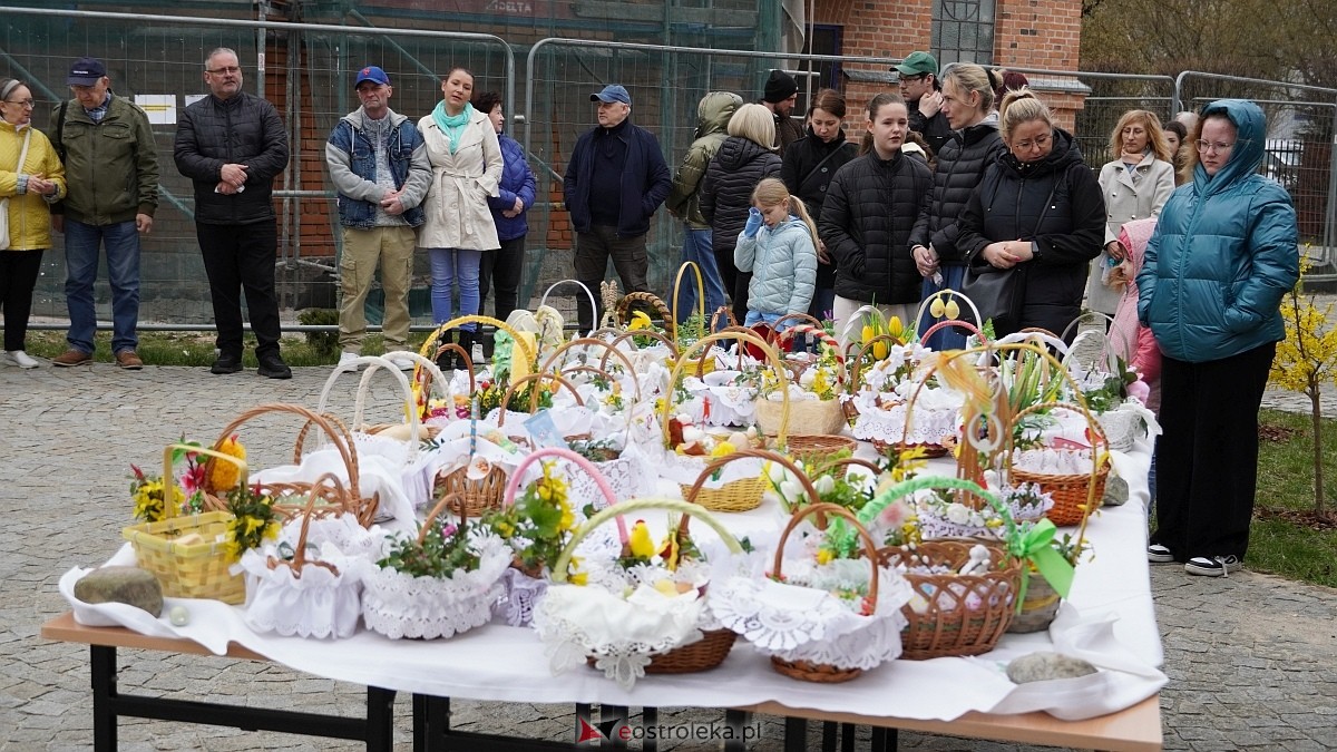 Święcenie pokarmów w ostrołęckich parafiach [04.04.2026] - zdjęcie #80 - eOstroleka.pl