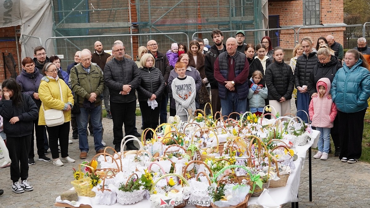 Święcenie pokarmów w ostrołęckich parafiach [04.04.2026] - zdjęcie #64 - eOstroleka.pl