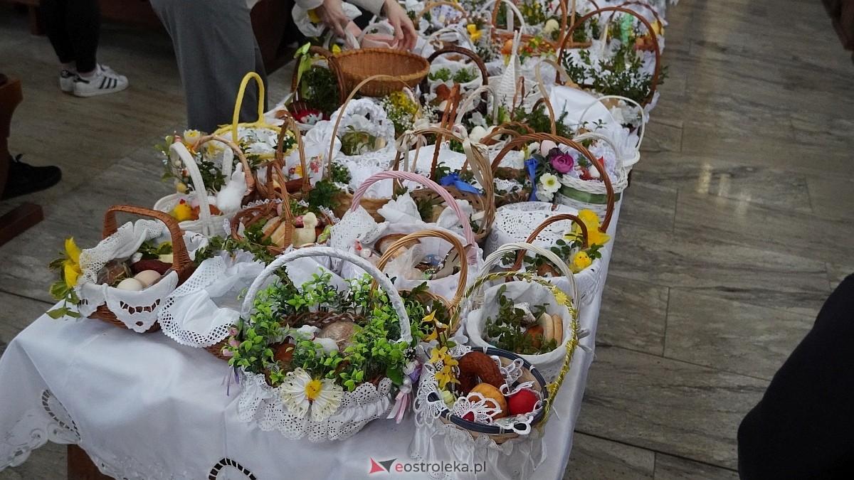 Święcenie pokarmów w ostrołęckich parafiach [04.04.2026] - zdjęcie #27 - eOstroleka.pl