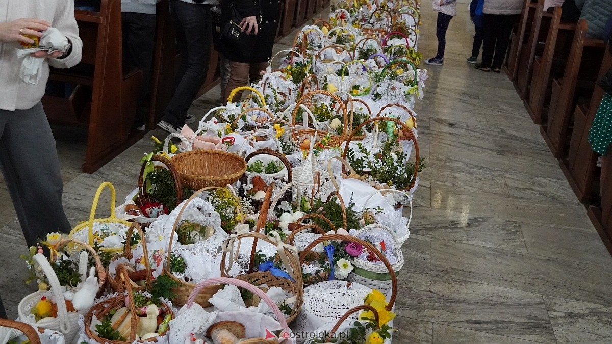 Święcenie pokarmów w ostrołęckich parafiach [04.04.2026] - zdjęcie #26 - eOstroleka.pl