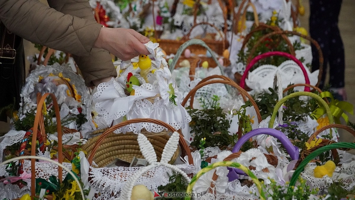 Święcenie pokarmów w ostrołęckich parafiach [04.04.2026] - zdjęcie #19 - eOstroleka.pl