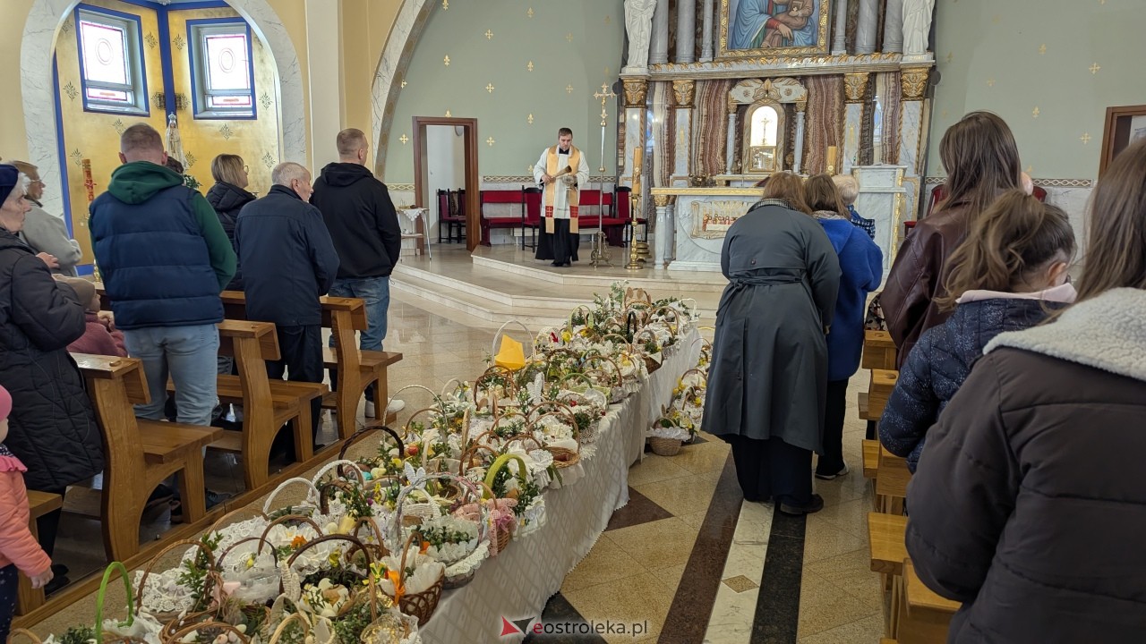 Święcenie pokarmów w ostrołęckich parafiach [04.04.2026] - zdjęcie #97 - eOstroleka.pl
