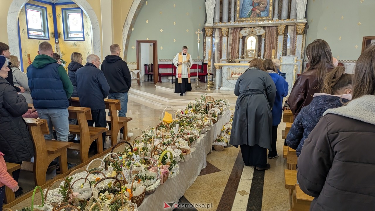 Święcenie pokarmów w ostrołęckich parafiach [04.04.2026] - zdjęcie #99 - eOstroleka.pl
