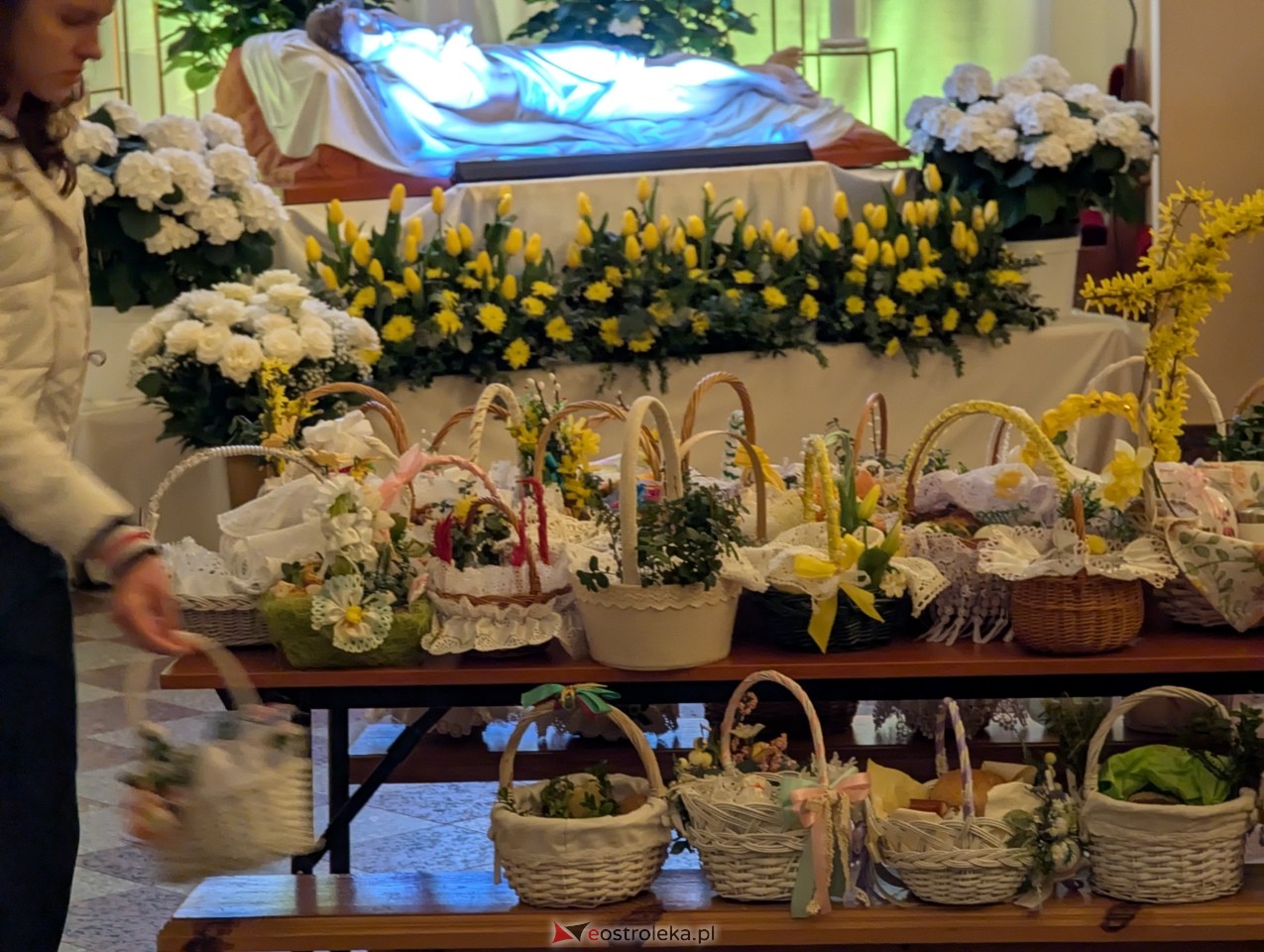 Święcenie pokarmów w ostrołęckich parafiach [04.04.2026] - zdjęcie #9 - eOstroleka.pl