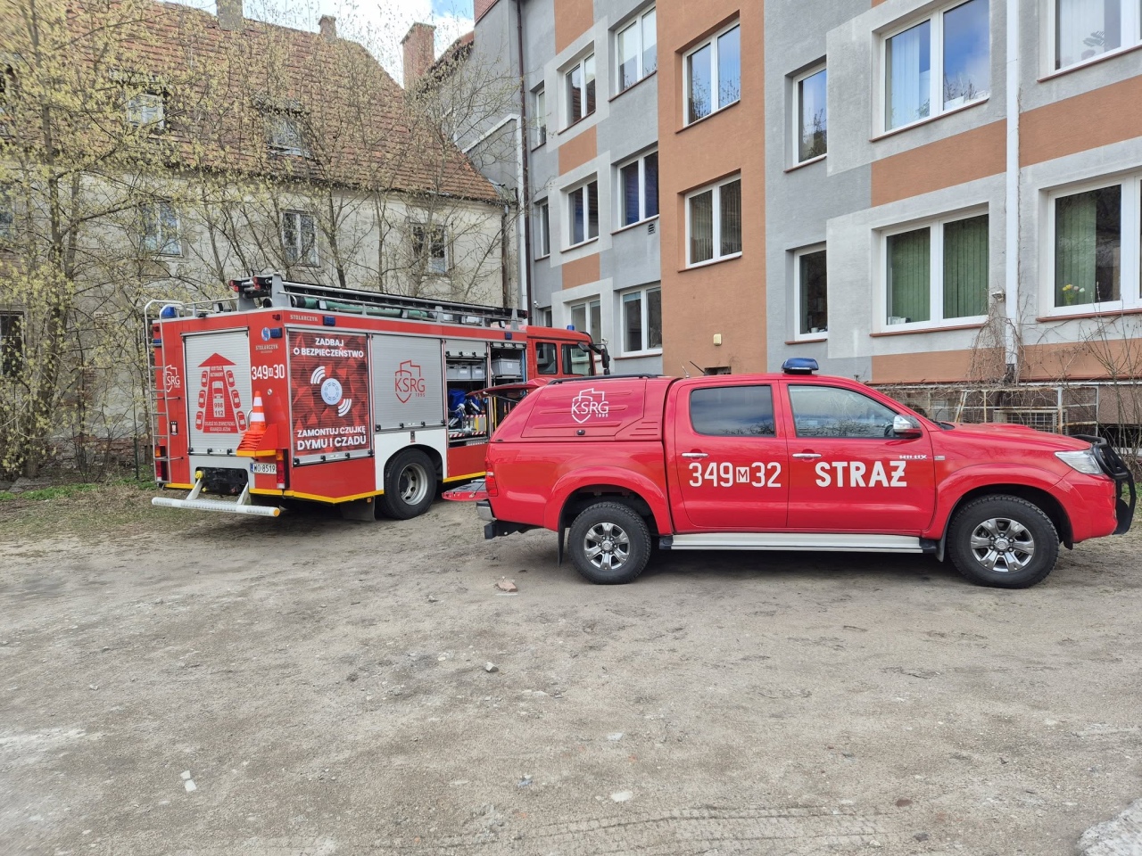 Uszkodzony dach przy ul. Parkowej [07.04.2026] - zdjęcie #7 - eOstroleka.pl