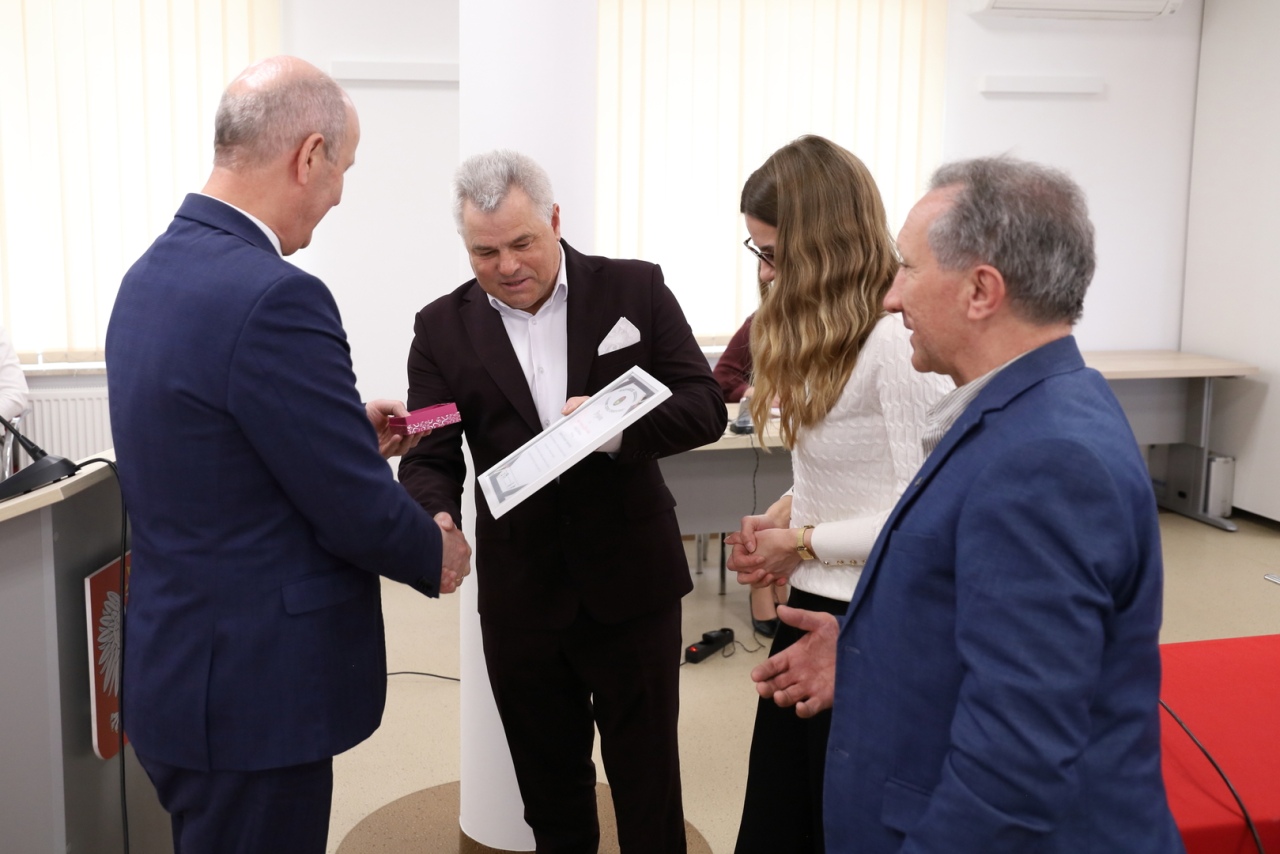 Gmina Lelis z medalem na 80-lecie LZS. Sportowa pasja doceniona! [27.03.2026] - zdjęcie #6 - eOstroleka.pl