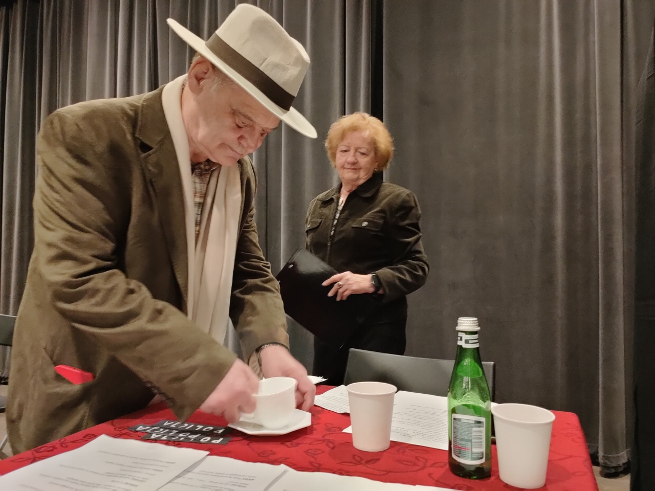 Wiosenny spektakl w Ostrołęckim Uniwersytecie Trzeciego Wieku [01.04.2026] - zdjęcie #52 - eOstroleka.pl