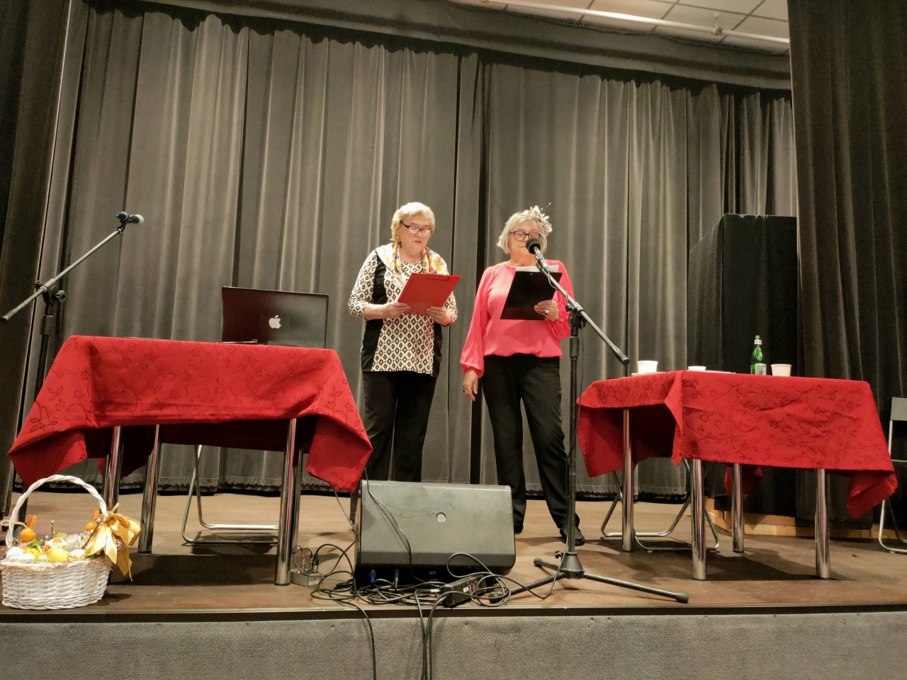 Wiosenny spektakl w Ostrołęckim Uniwersytecie Trzeciego Wieku [01.04.2026] - zdjęcie #48 - eOstroleka.pl
