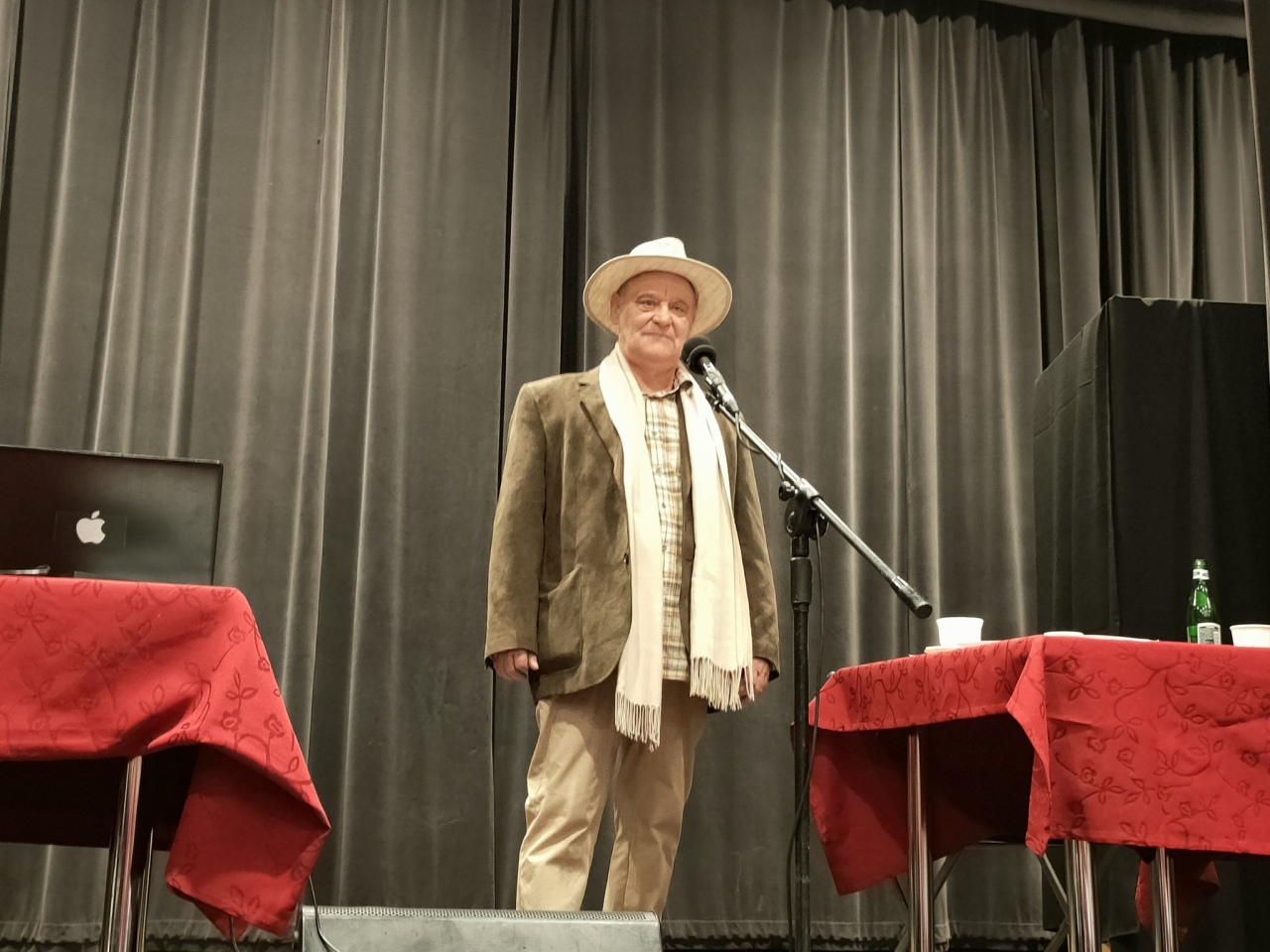 Wiosenny spektakl w Ostrołęckim Uniwersytecie Trzeciego Wieku [01.04.2026] - zdjęcie #7 - eOstroleka.pl