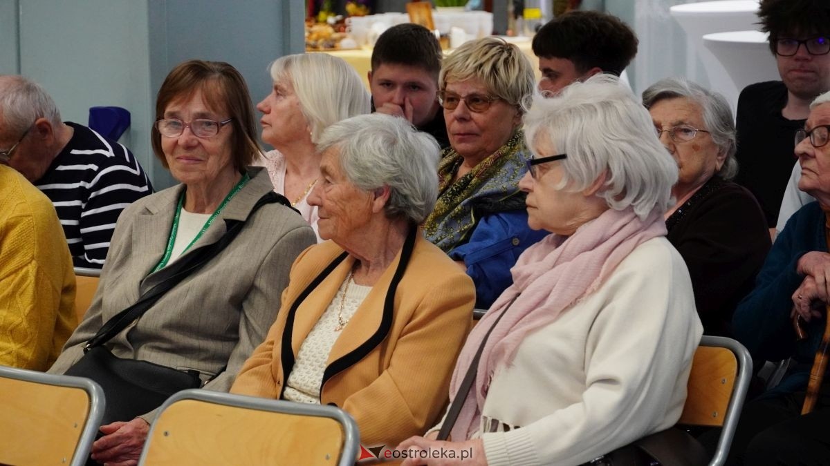 Zakończenie 3. edycji projektu Międzypokoleniowe Pasje w Zespole Szkół Zawodowych nr 1 [09.04.2026] - zdjęcie #91 - eOstroleka.pl