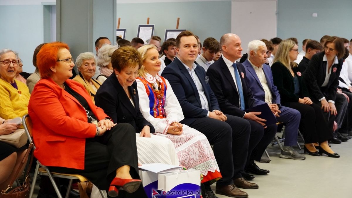 Zakończenie 3. edycji projektu Międzypokoleniowe Pasje w Zespole Szkół Zawodowych nr 1 [09.04.2026] - zdjęcie #76 - eOstroleka.pl