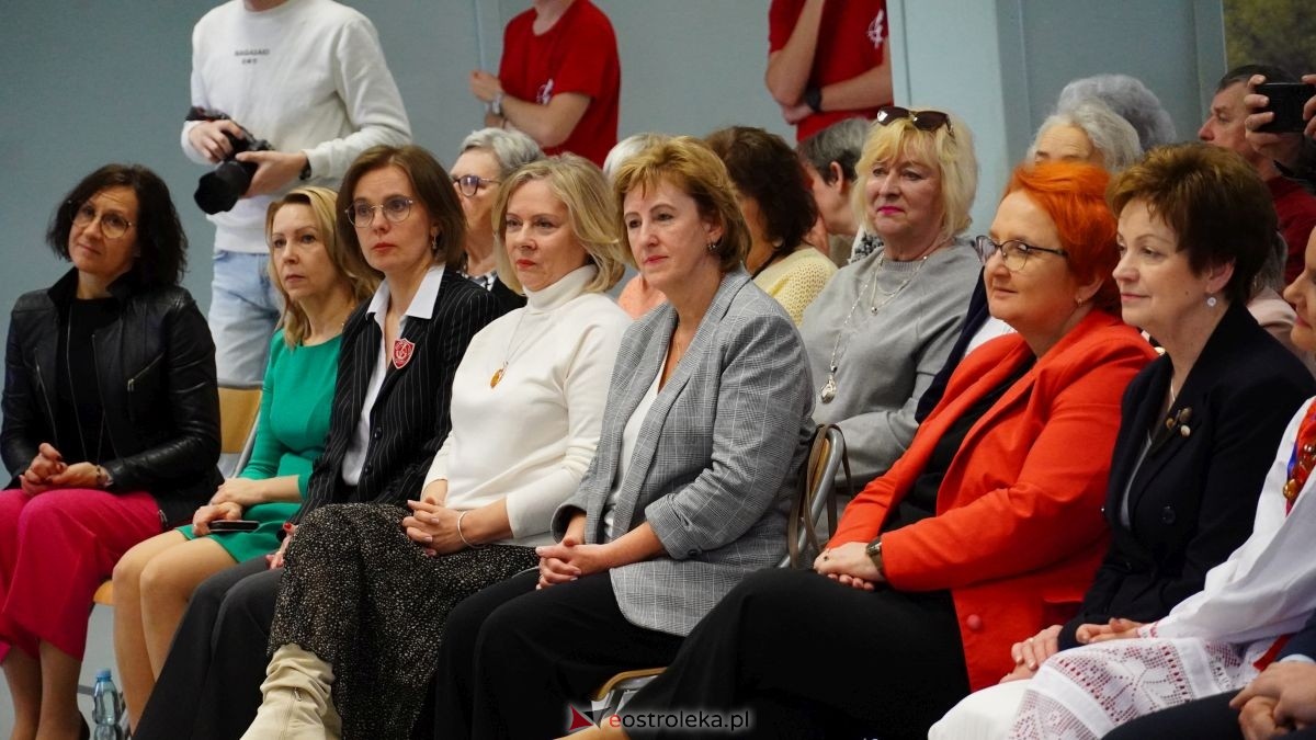 Zakończenie 3. edycji projektu Międzypokoleniowe Pasje w Zespole Szkół Zawodowych nr 1 [09.04.2026] - zdjęcie #56 - eOstroleka.pl